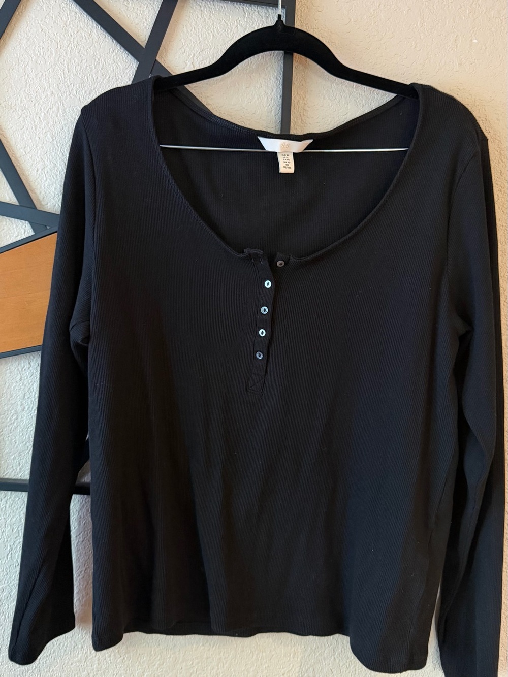 H&M Black Long-Sleeve Henley Top